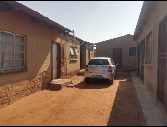1 BEDROOM HOUSE FOR SALE IN BRAM FISCHERVILLE